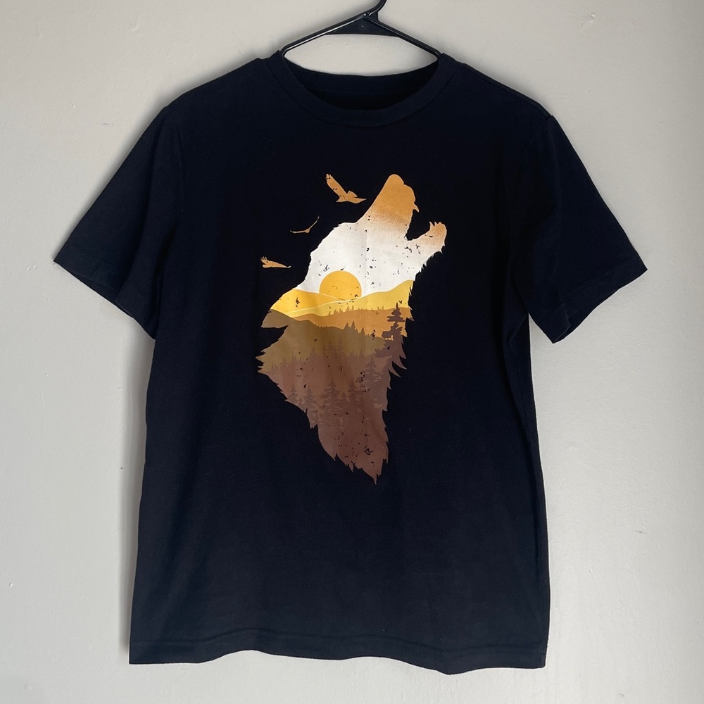 Black Graphic T-Shirt with Wolf Design